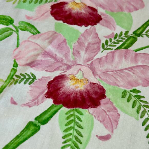 Vintage Hand Painted floral Pink Iris Artwork on Cotton - Picture 3 of 9